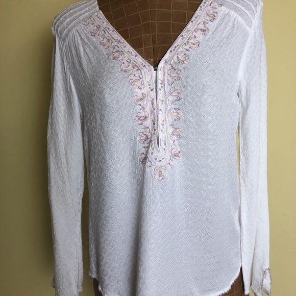 NWOT Boho embroidered top - Picture 1 of 16